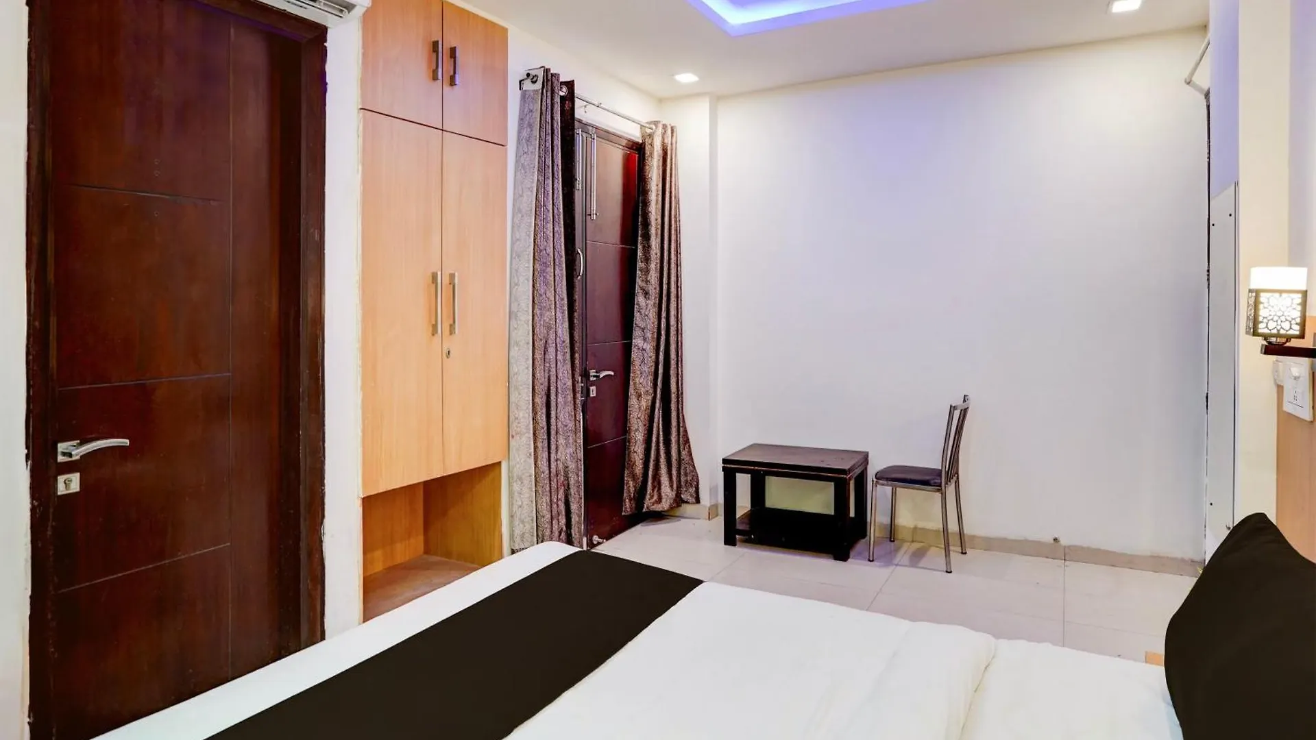 Super Hotel O Rohini Sector 24 Delhi  3*, Delhi (National Capital Territory of India) India